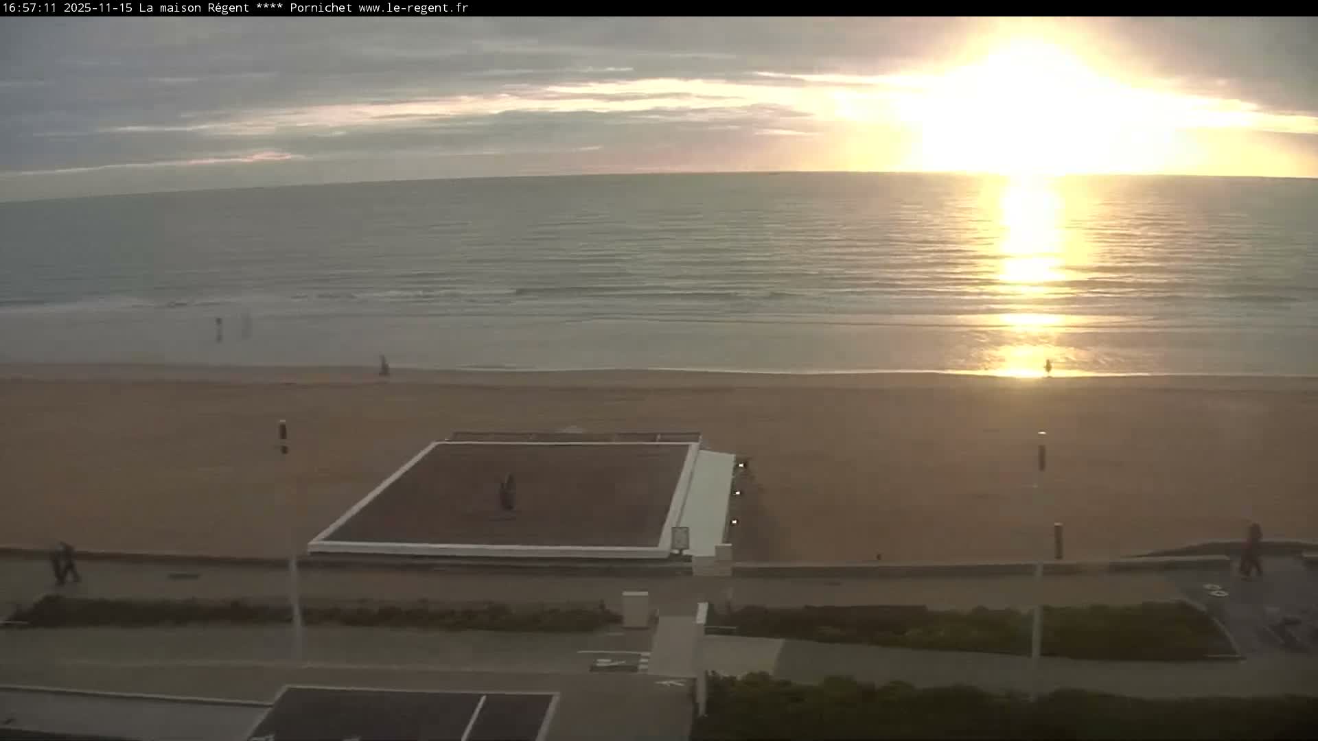 Pornichet, Plages des Libraires Beach PTZ Live Cam - Saint-Nazaire, Loire-Atlantique, Pays de la Loire, France