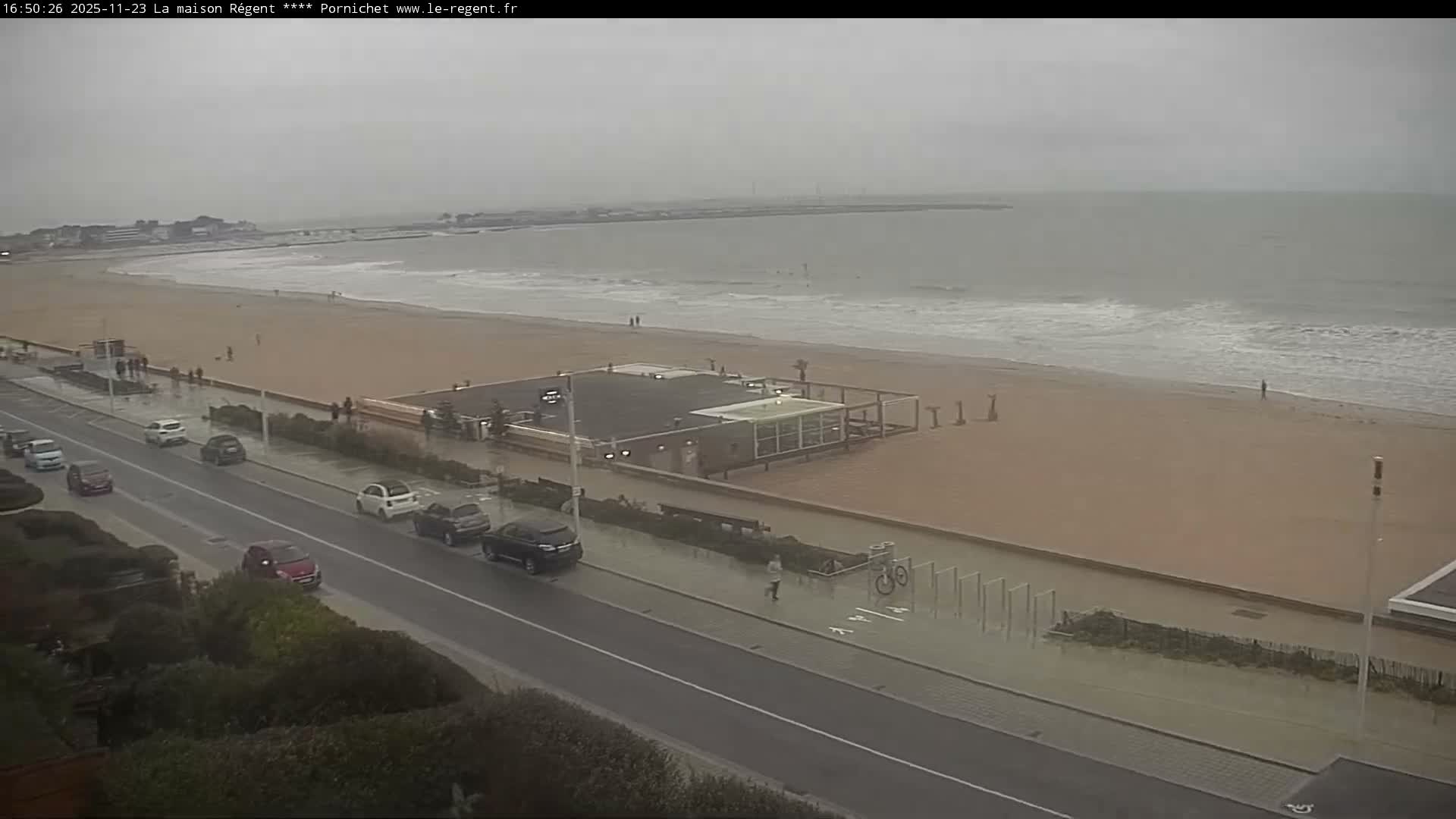 Pornichet, Plages des Libraires Beach PTZ Live Cam - Saint-Nazaire, Loire-Atlantique, Pays de la Loire, France