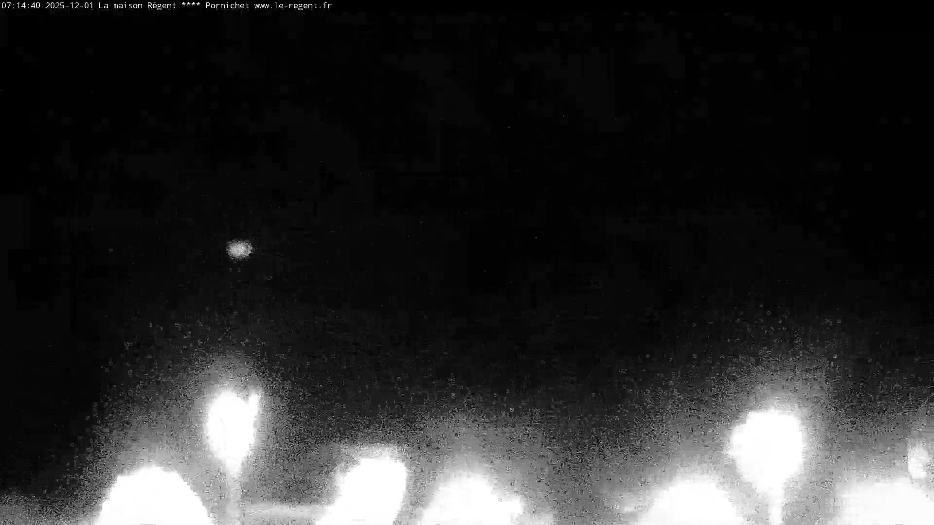 Pornichet, Plages des Libraires Beach PTZ Live Cam - Saint-Nazaire, Loire-Atlantique, Pays de la Loire, France