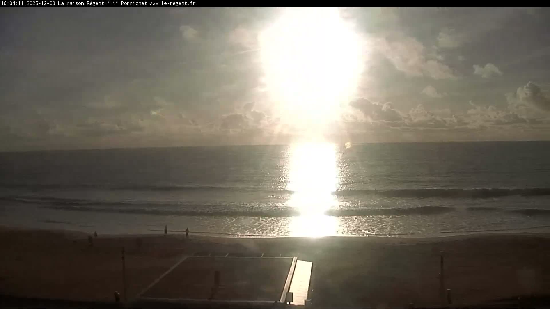 Pornichet, Plages des Libraires Beach PTZ Live Cam - Saint-Nazaire, Loire-Atlantique, Pays de la Loire, France