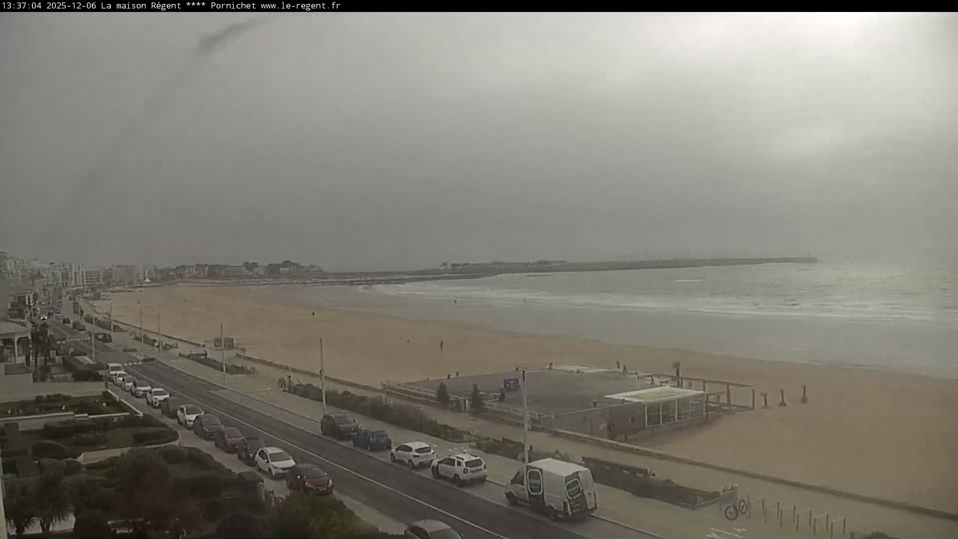 Pornichet, Plages des Libraires Beach PTZ Live Cam - Saint-Nazaire, Loire-Atlantique, Pays de la Loire, France