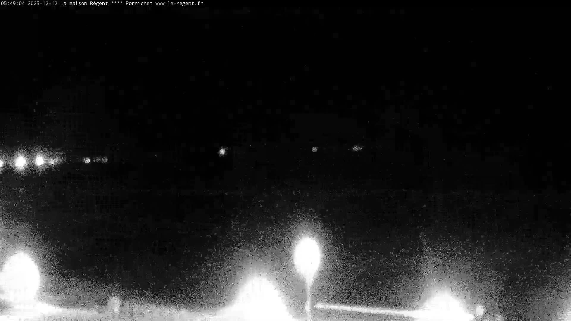 Pornichet, Plages des Libraires Beach PTZ Live Cam - Saint-Nazaire, Loire-Atlantique, Pays de la Loire, France
