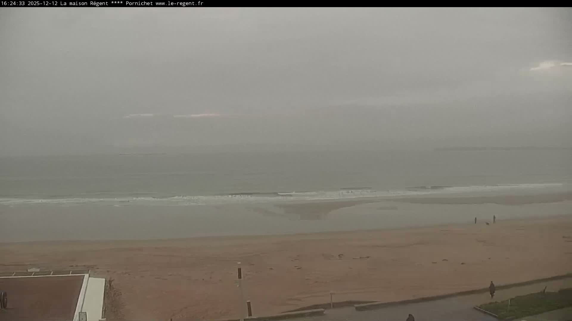 Pornichet, Plages des Libraires Beach PTZ Live Cam - Saint-Nazaire, Loire-Atlantique, Pays de la Loire, France