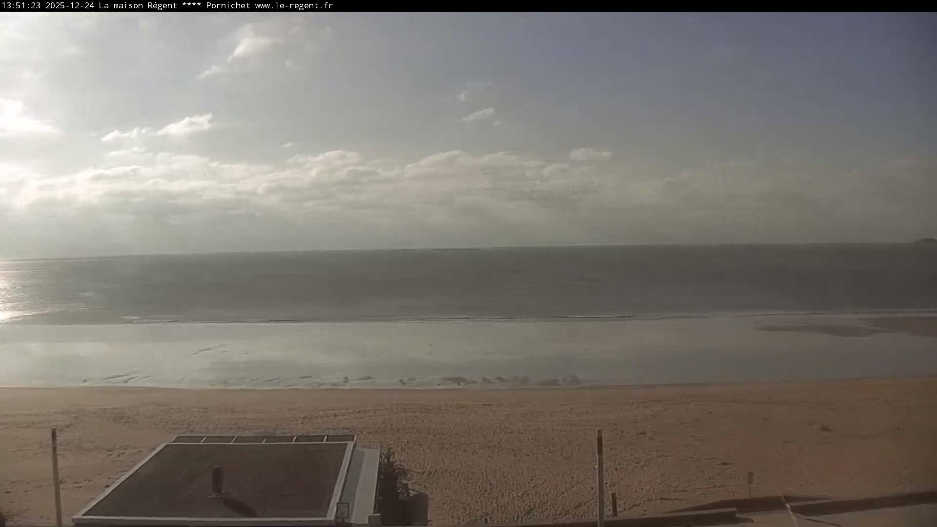 Pornichet, Plages des Libraires Beach PTZ Live Cam - Saint-Nazaire, Loire-Atlantique, Pays de la Loire, France