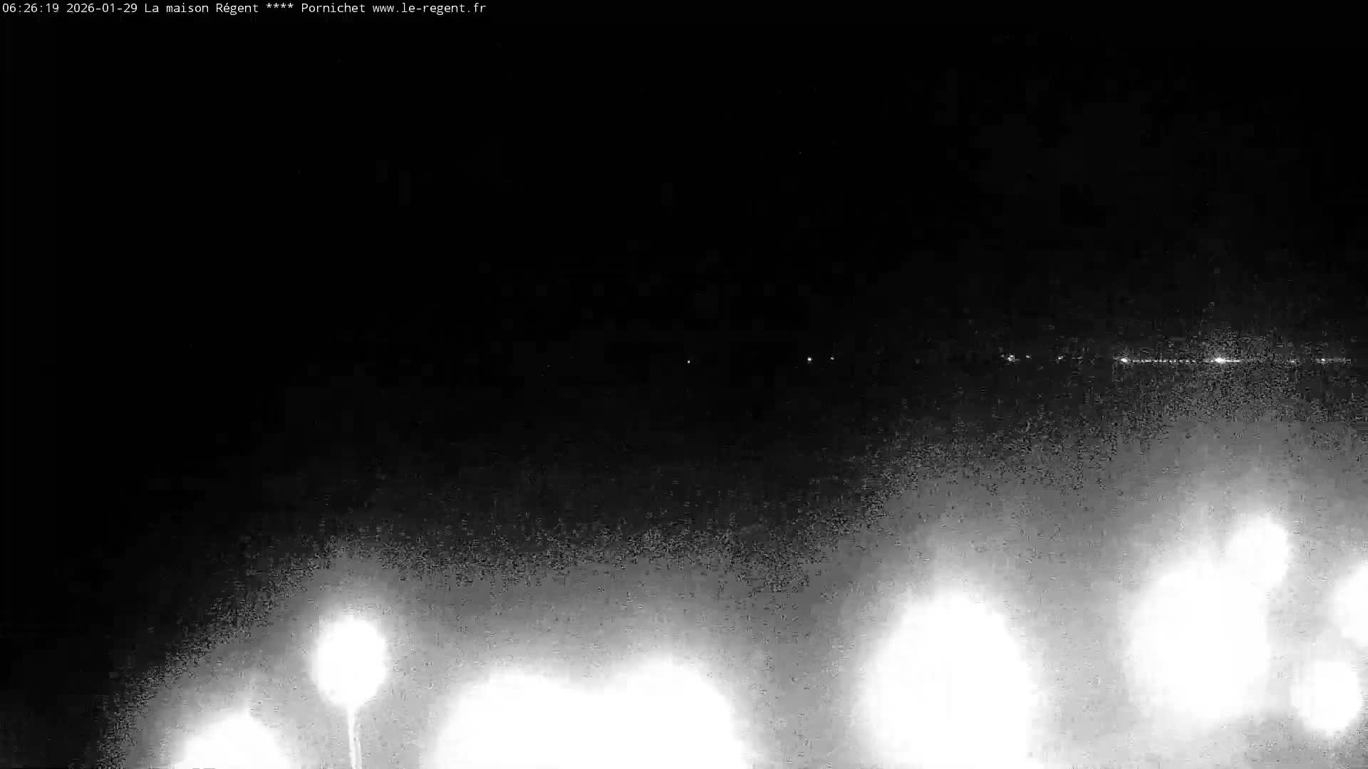 Pornichet, Plages des Libraires Beach PTZ Live Cam - Saint-Nazaire, Loire-Atlantique, Pays de la Loire, France
