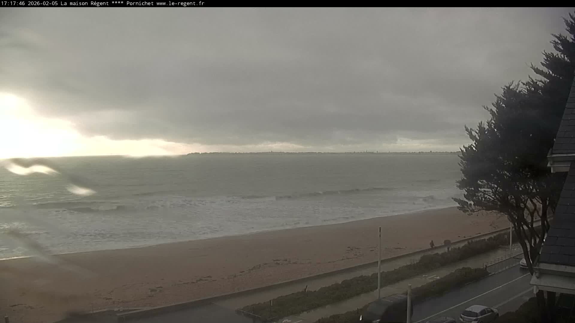Pornichet, Plages des Libraires Beach PTZ Live Cam - Saint-Nazaire, Loire-Atlantique, Pays de la Loire, France