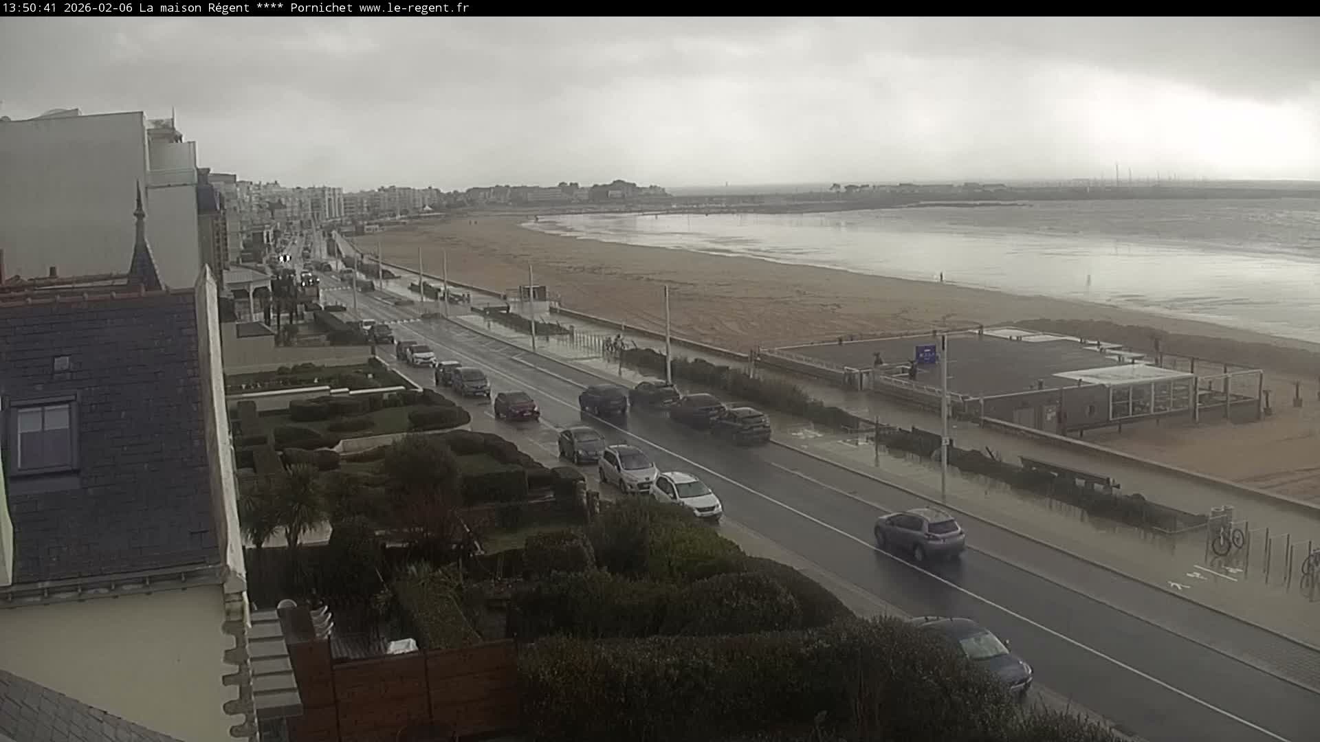Pornichet, Plages des Libraires Beach PTZ Live Cam - Saint-Nazaire, Loire-Atlantique, Pays de la Loire, France