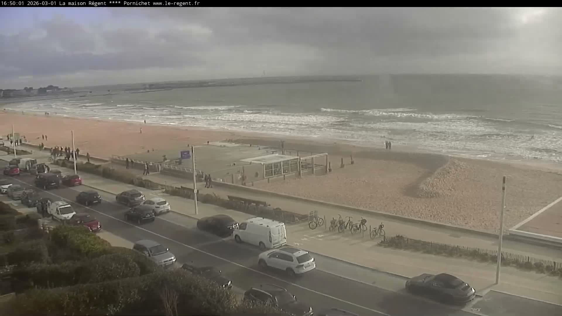 Pornichet, Plages des Libraires Beach PTZ Live Cam - Saint-Nazaire, Loire-Atlantique, Pays de la Loire, France