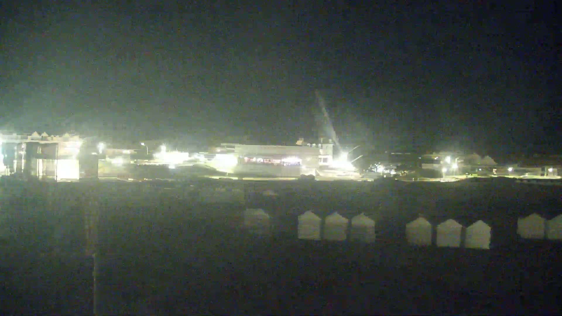 Ouistreham City & Plage de Ouistreham  Beach - Port  Live Cam - Caen, Calvados, Normandie, France