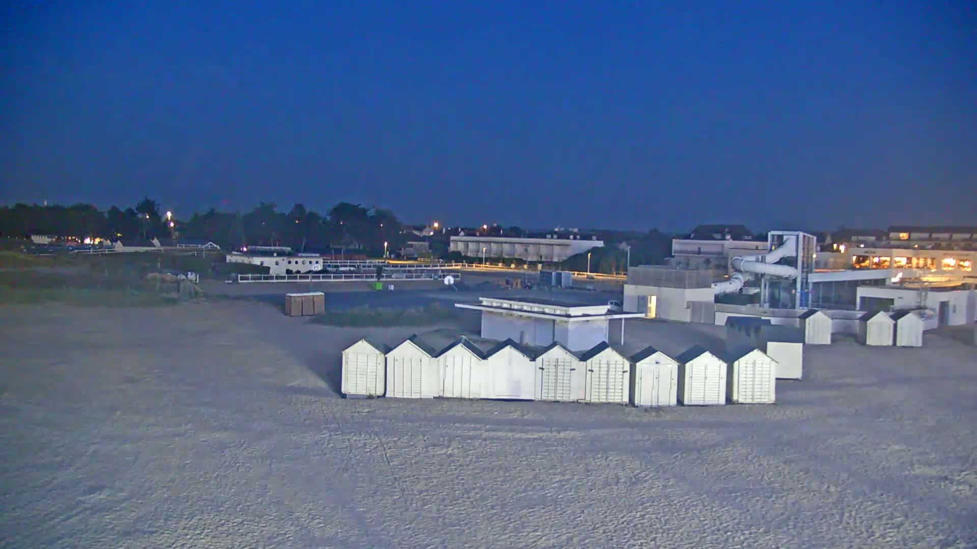 Ouistreham City & Plage de Ouistreham  Beach - Port  Live Cam - Caen, Calvados, Normandie, France