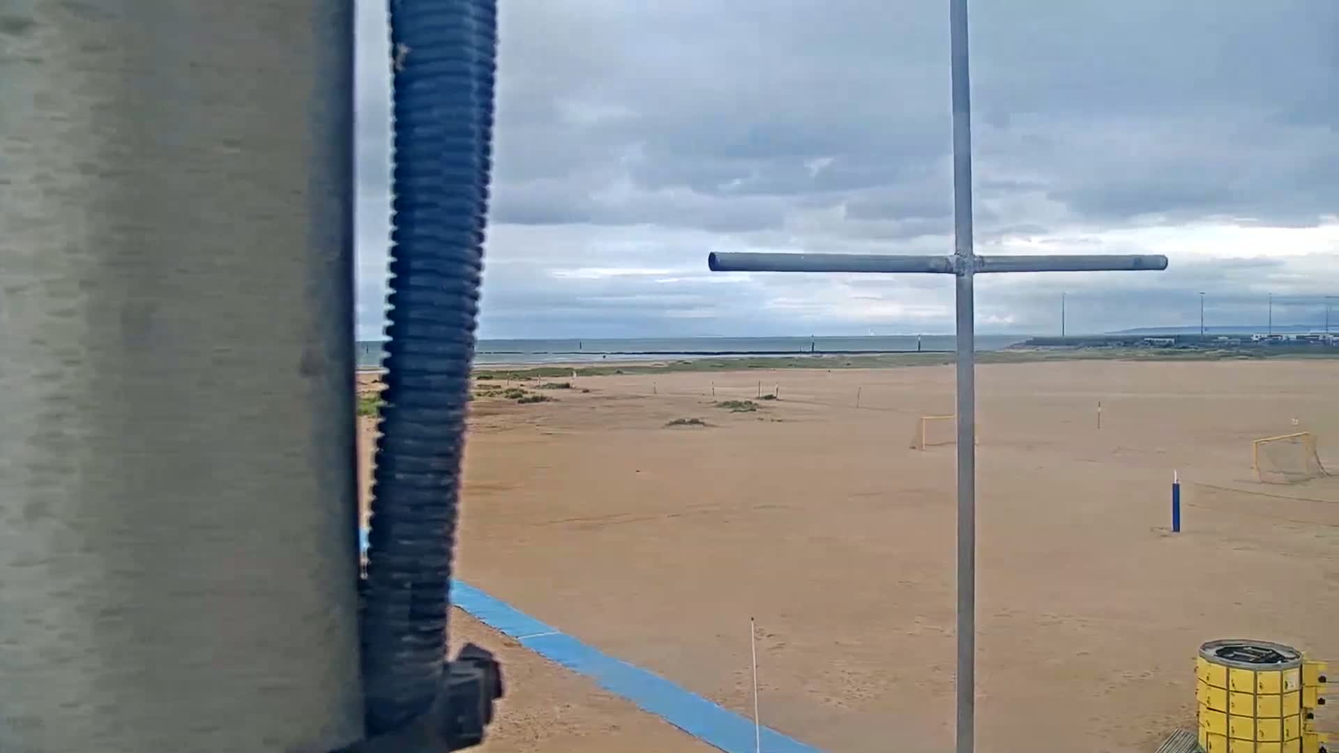 Ouistreham City & Plage de Ouistreham  Beach - Port  Live Cam - Caen, Calvados, Normandie, France