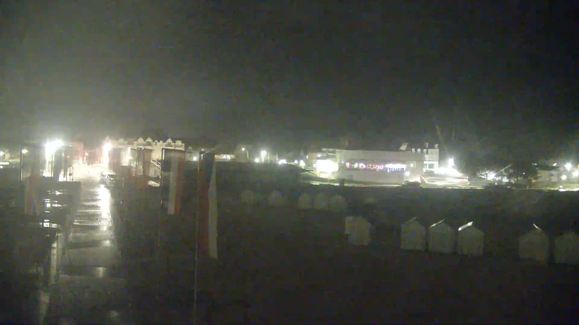 Ouistreham City & Plage de Ouistreham  Beach - Port  Live Cam - Caen, Calvados, Normandie, France