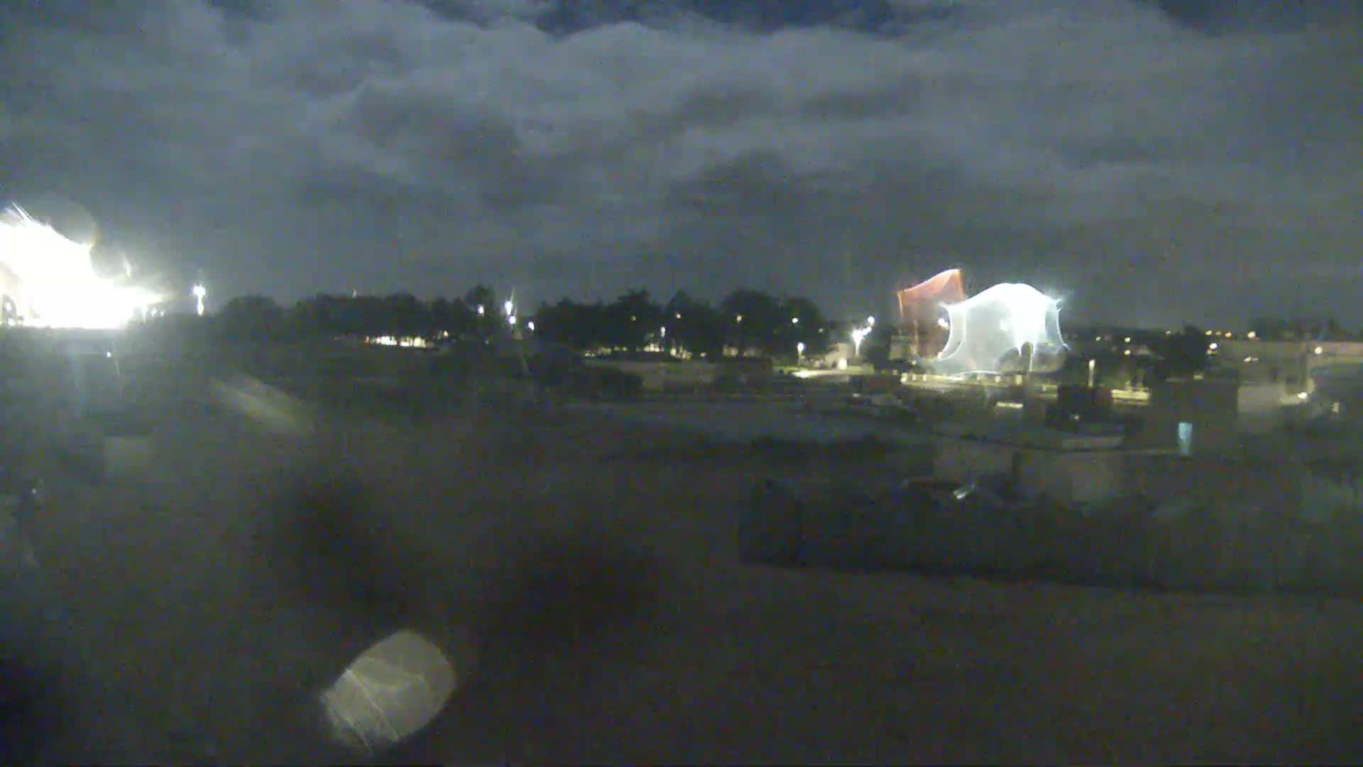 Ouistreham City & Plage de Ouistreham  Beach - Port  Live Cam - Caen, Calvados, Normandie, France