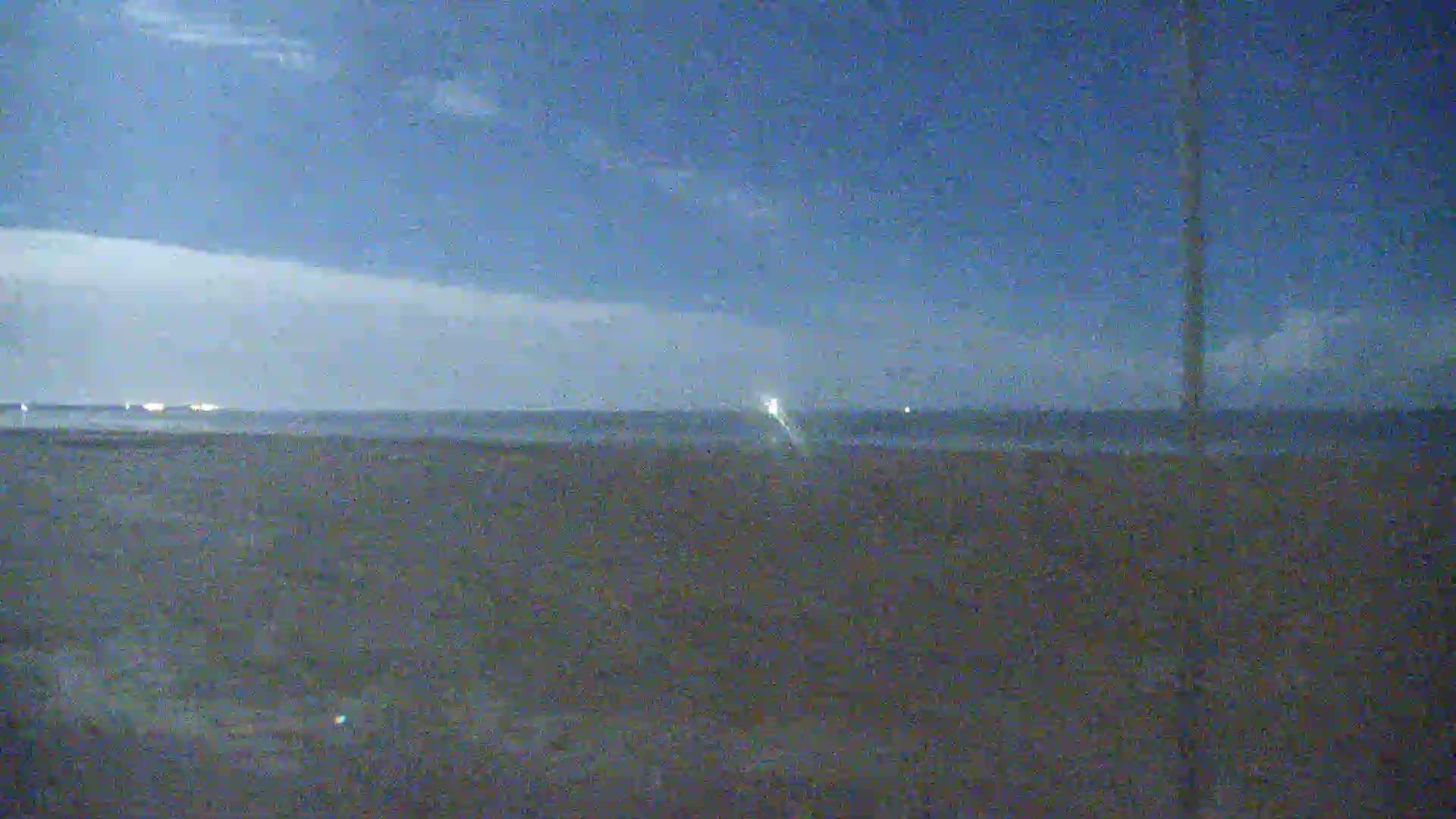 Ouistreham City & Plage de Ouistreham  Beach - Port  Live Cam - Caen, Calvados, Normandie, France
