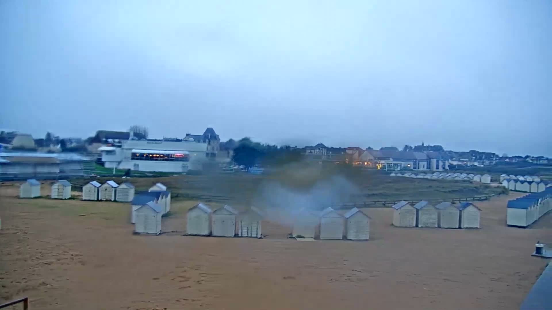 Ouistreham City & Plage de Ouistreham  Beach - Port  Live Cam - Caen, Calvados, Normandie, France