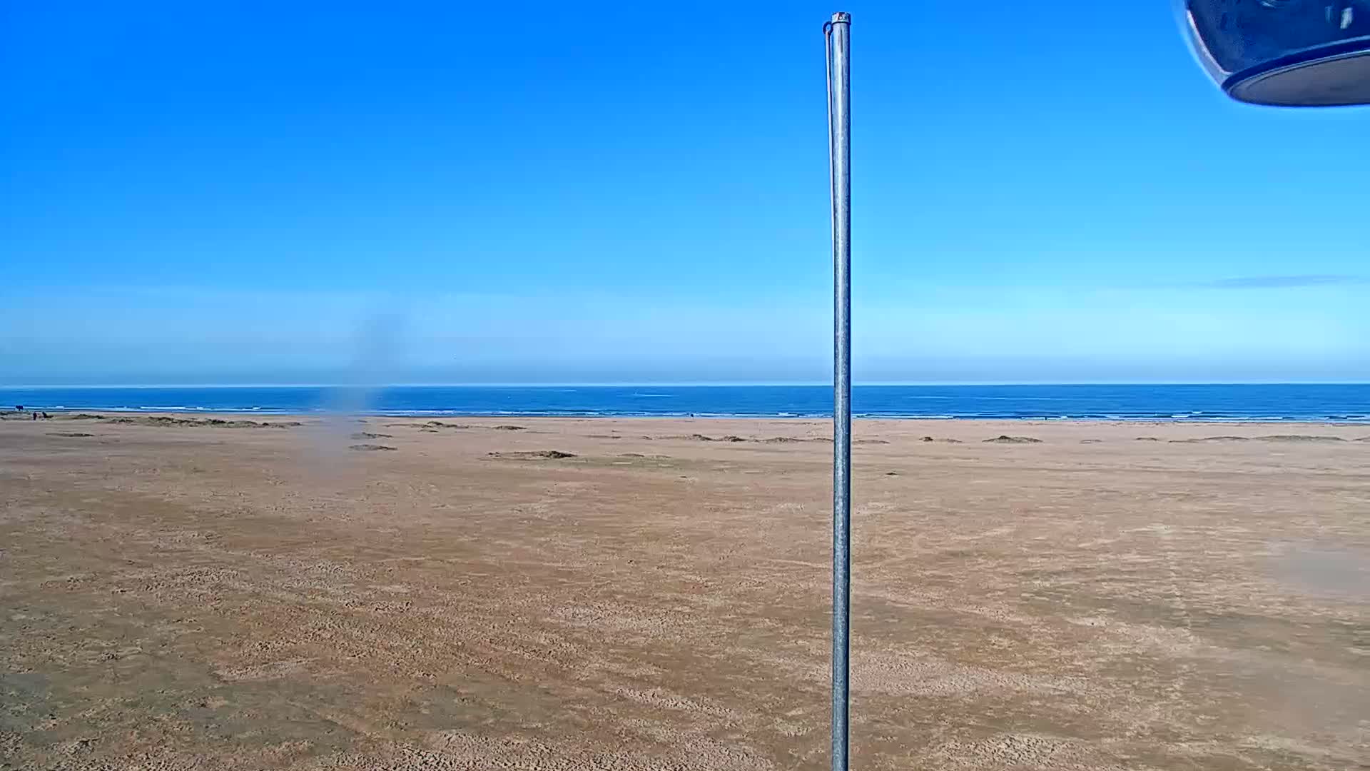 Ouistreham City & Plage de Ouistreham  Beach - Port  Live Cam - Caen, Calvados, Normandie, France