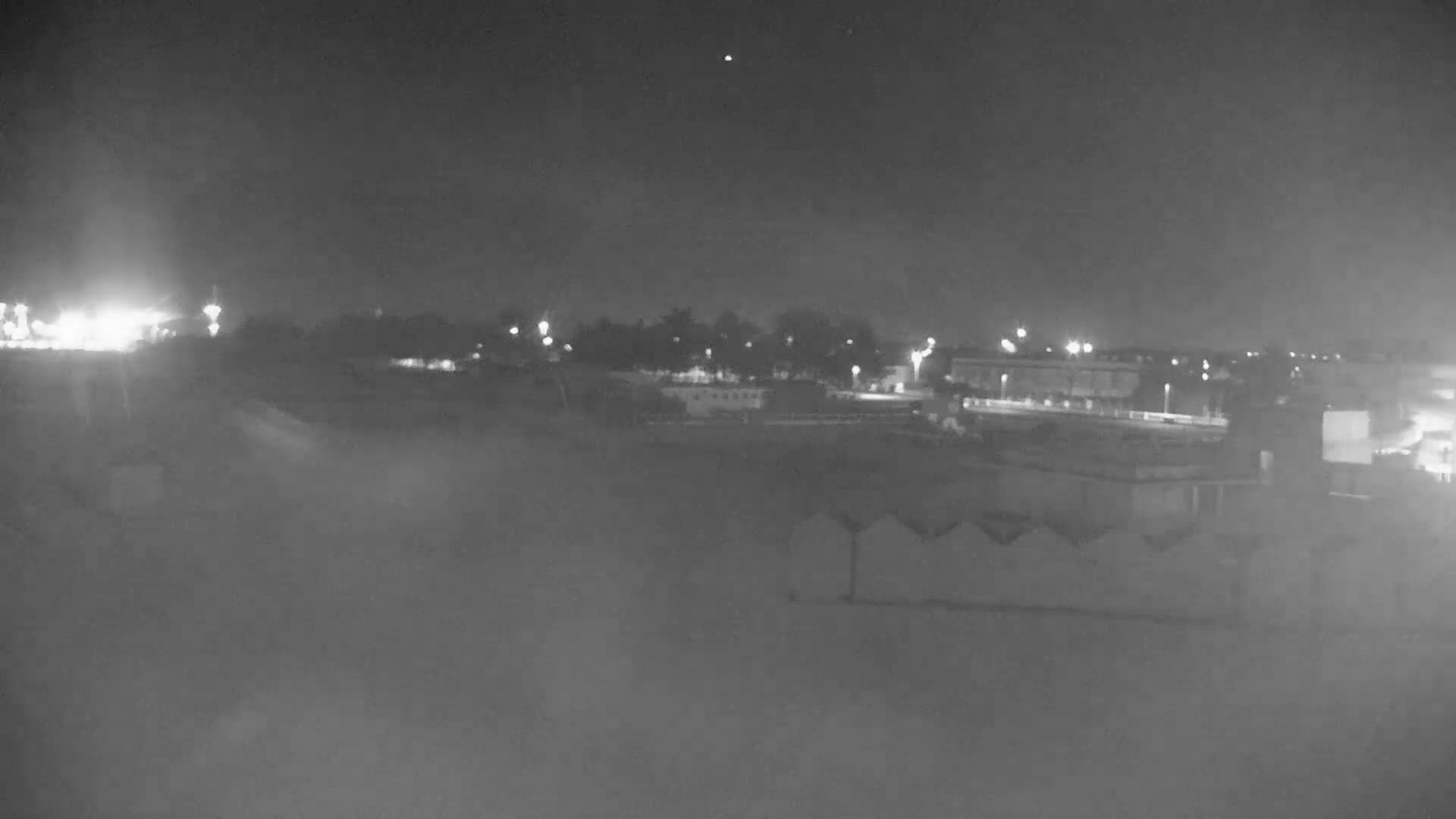 Ouistreham City & Plage de Ouistreham  Beach - Port  Live Cam - Caen, Calvados, Normandie, France