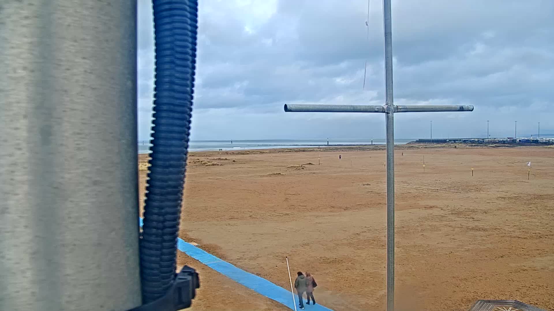 Ouistreham City & Plage de Ouistreham  Beach - Port  Live Cam - Caen, Calvados, Normandie, France