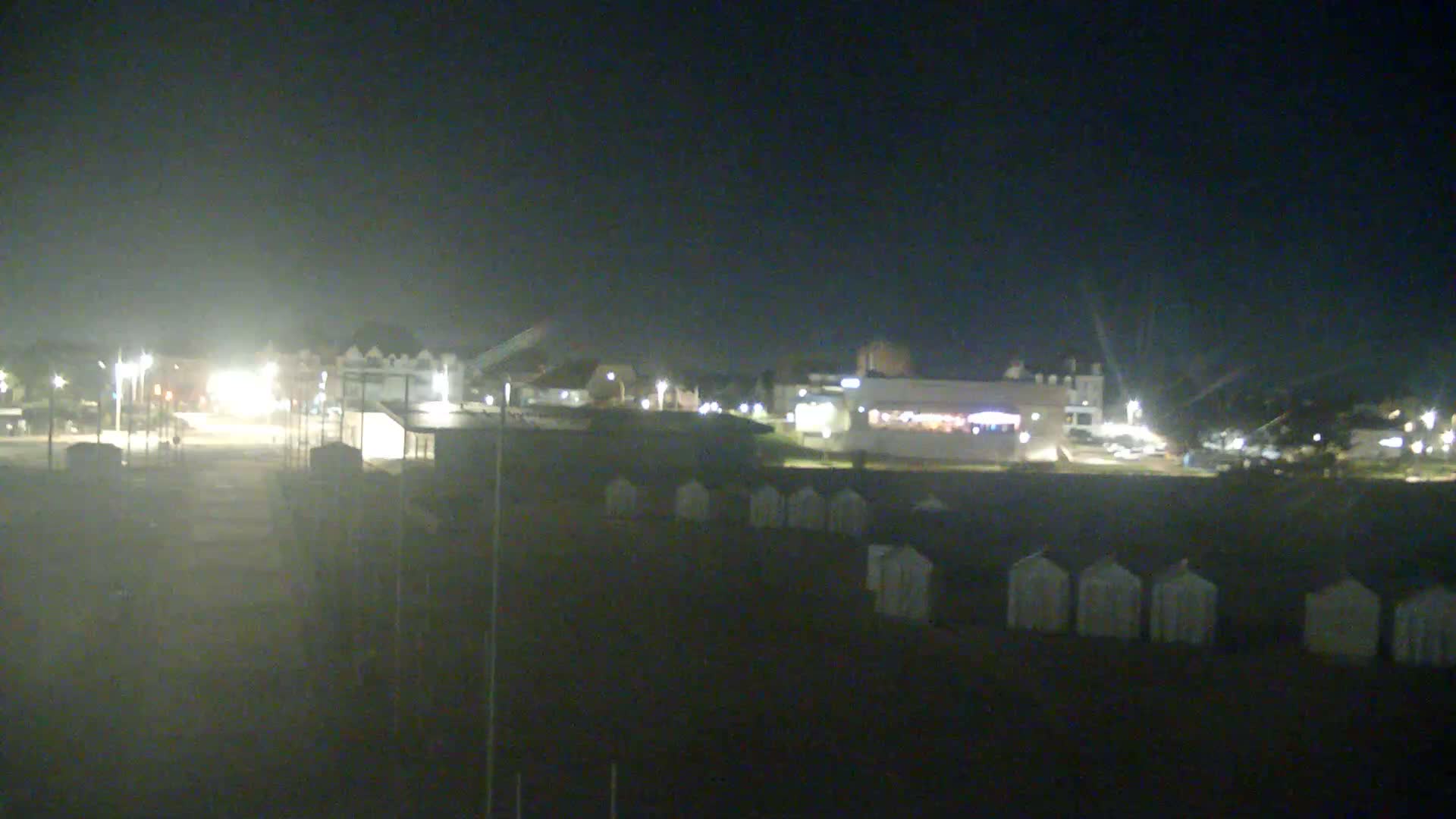 Ouistreham City & Plage de Ouistreham  Beach - Port  Live Cam - Caen, Calvados, Normandie, France