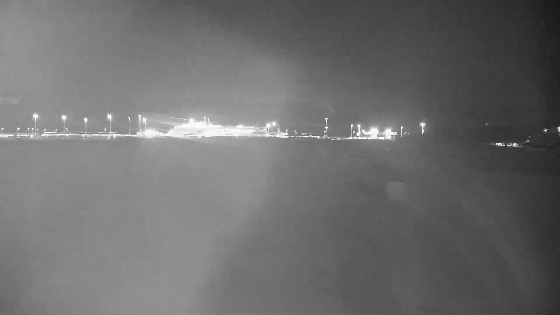 Ouistreham City & Plage de Ouistreham  Beach - Port  Live Cam - Caen, Calvados, Normandie, France