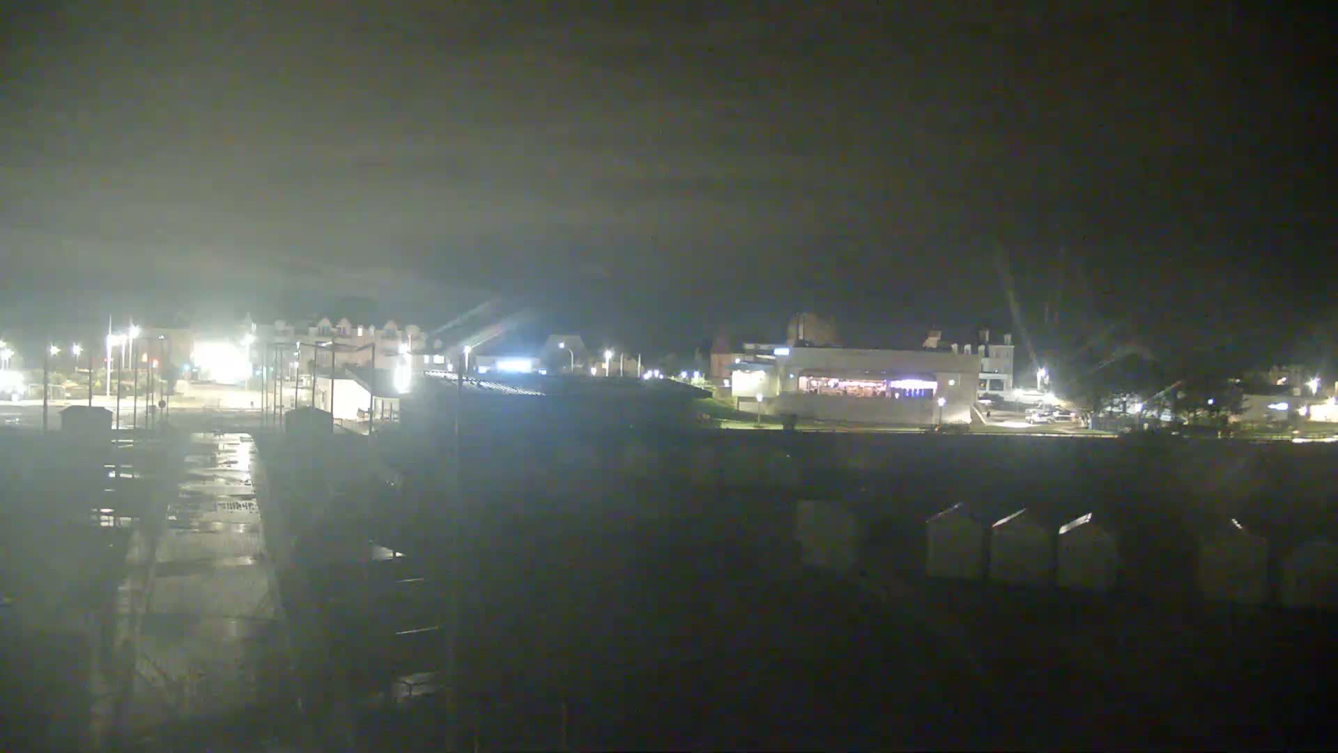 Ouistreham City & Plage de Ouistreham  Beach - Port  Live Cam - Caen, Calvados, Normandie, France