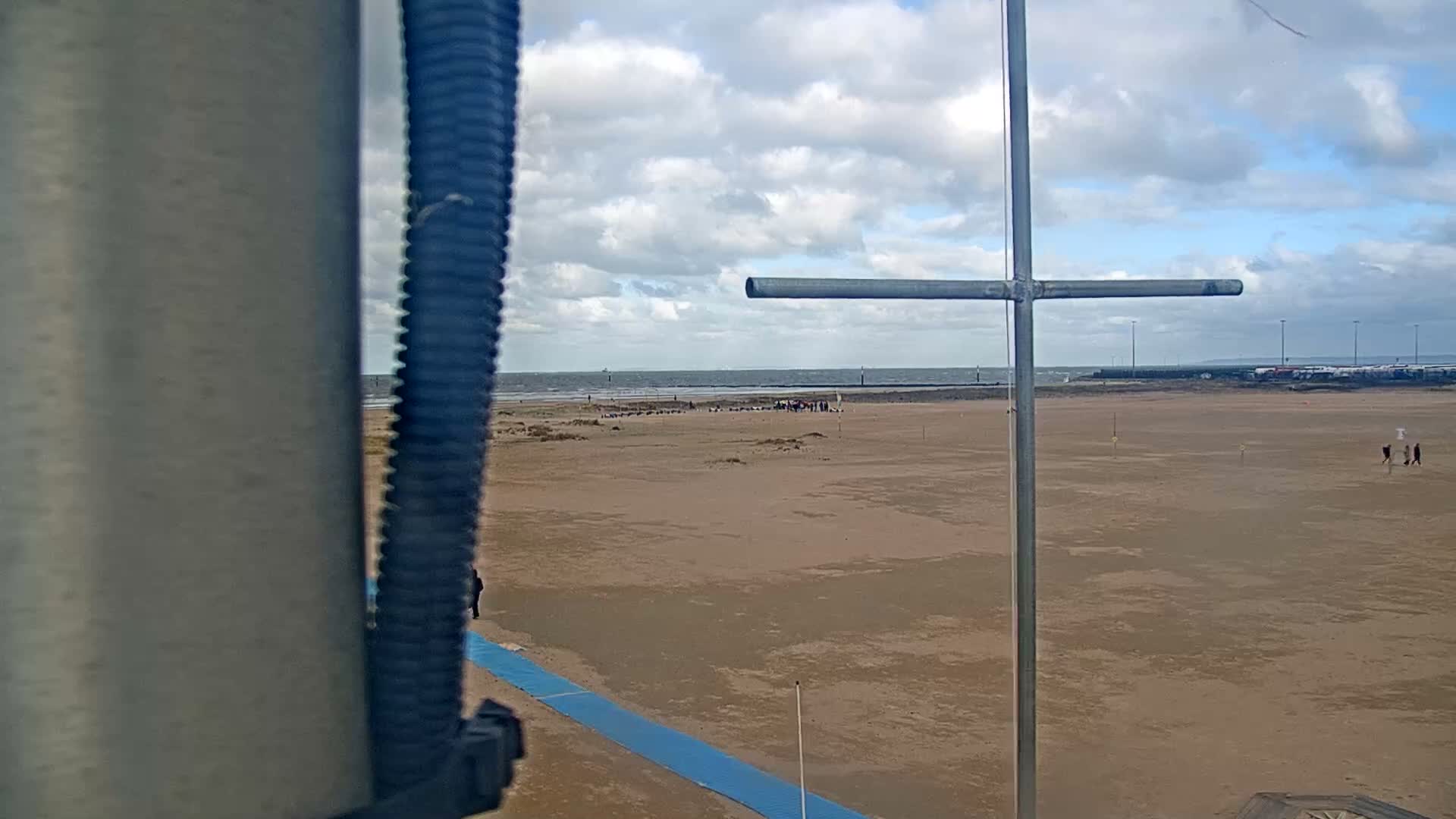 Ouistreham City & Plage de Ouistreham  Beach - Port  Live Cam - Caen, Calvados, Normandie, France