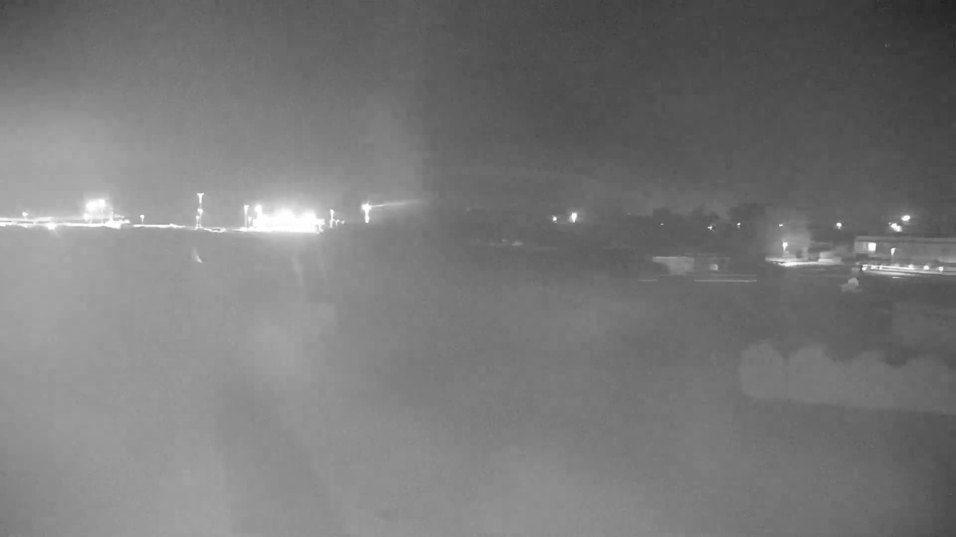 Ouistreham City & Plage de Ouistreham  Beach - Port  Live Cam - Caen, Calvados, Normandie, France
