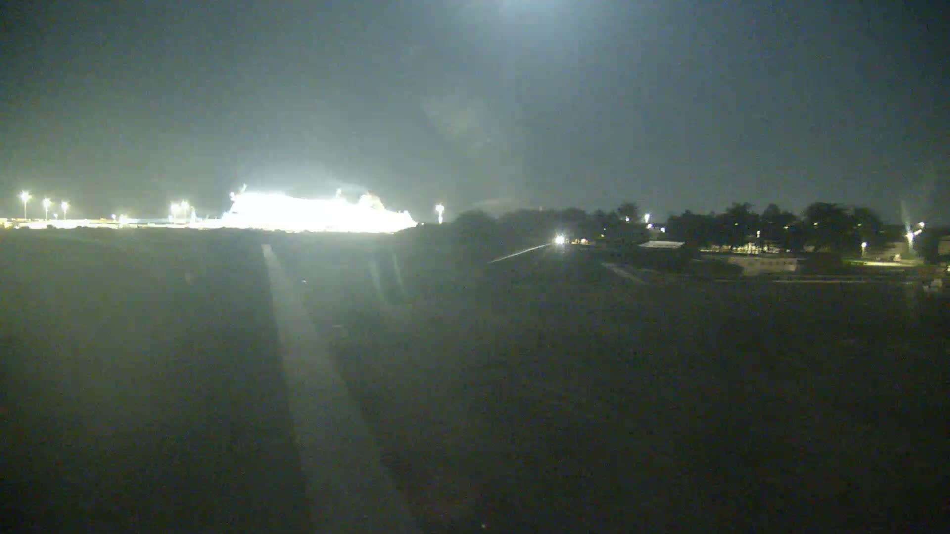 Ouistreham City & Plage de Ouistreham  Beach - Port  Live Cam - Caen, Calvados, Normandie, France
