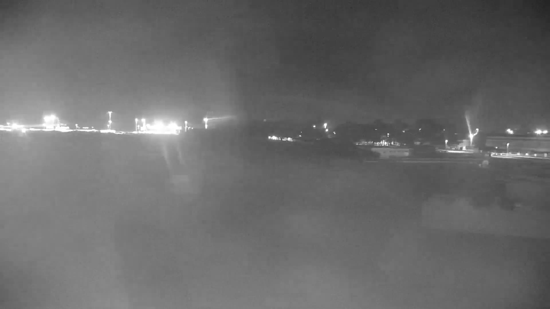 Ouistreham City & Plage de Ouistreham  Beach - Port  Live Cam - Caen, Calvados, Normandie, France
