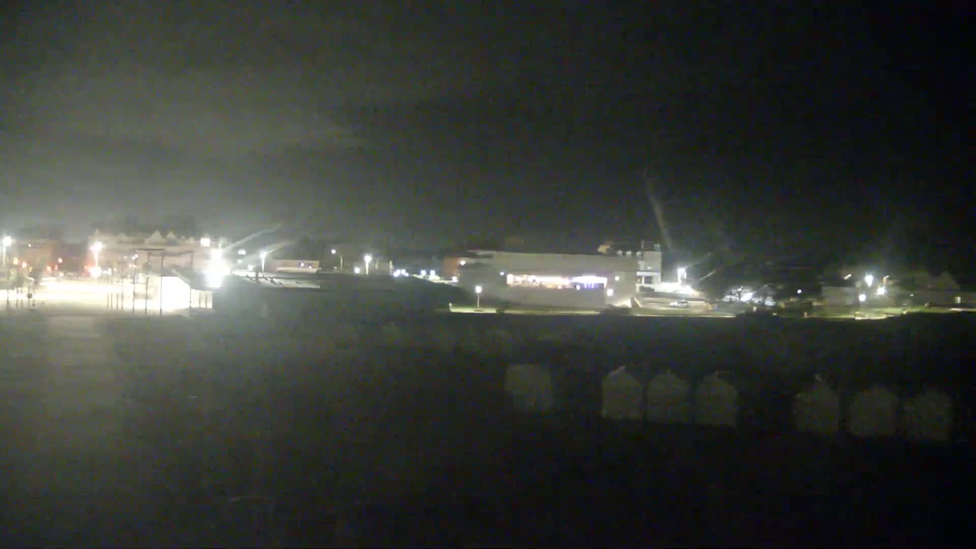 Ouistreham City & Plage de Ouistreham  Beach - Port  Live Cam - Caen, Calvados, Normandie, France