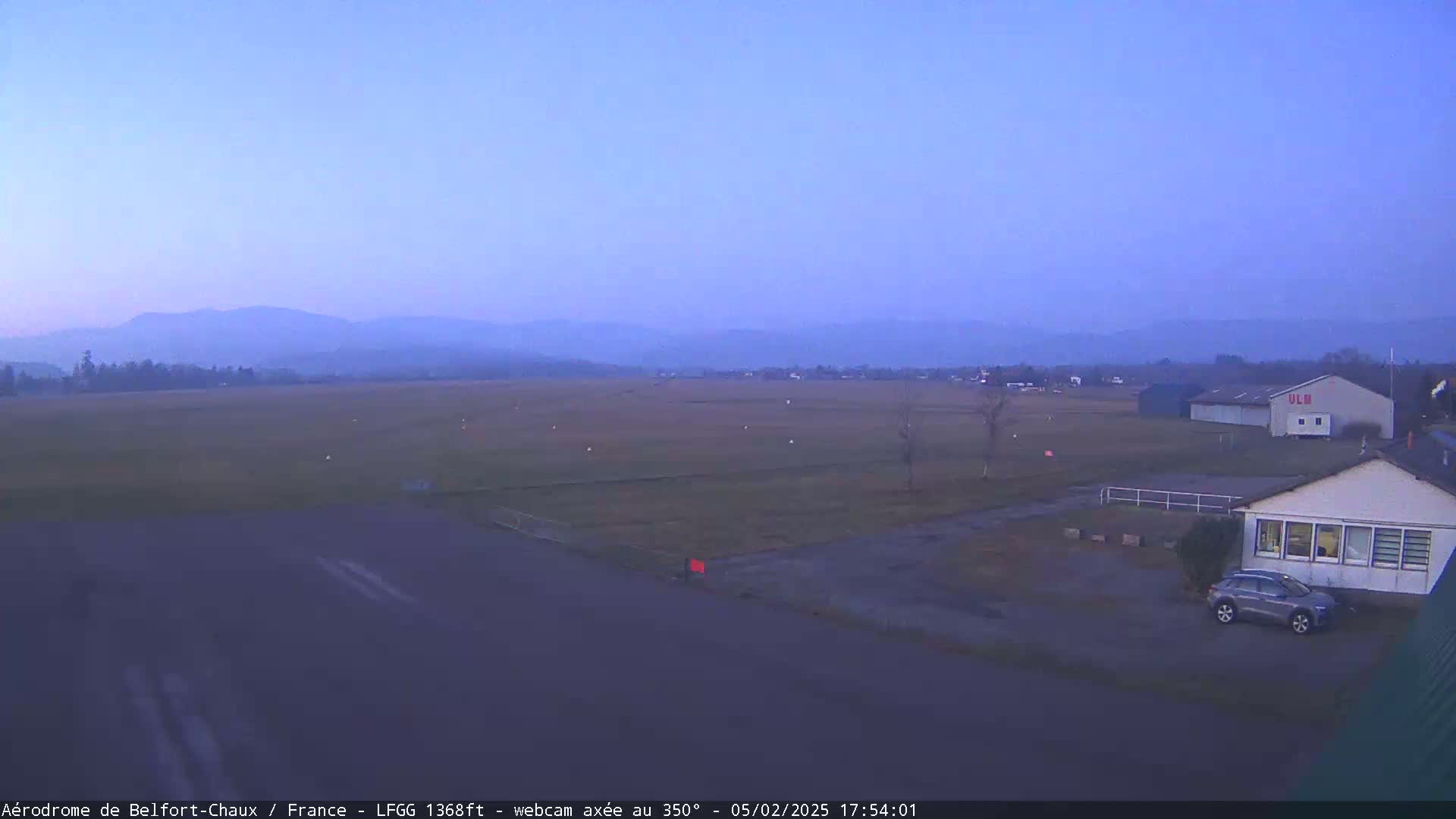 Belfort Chaux Airport ( LFGG ) Live Cam - Belfort, Territoire de Belfort, Bourgogne-Franche-Comte, France