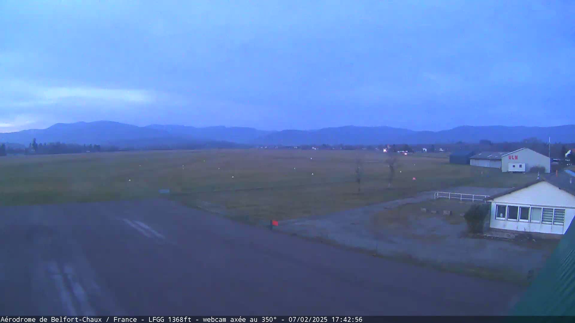 Belfort Chaux Airport ( LFGG ) Live Cam - Belfort, Territoire de Belfort, Bourgogne-Franche-Comte, France