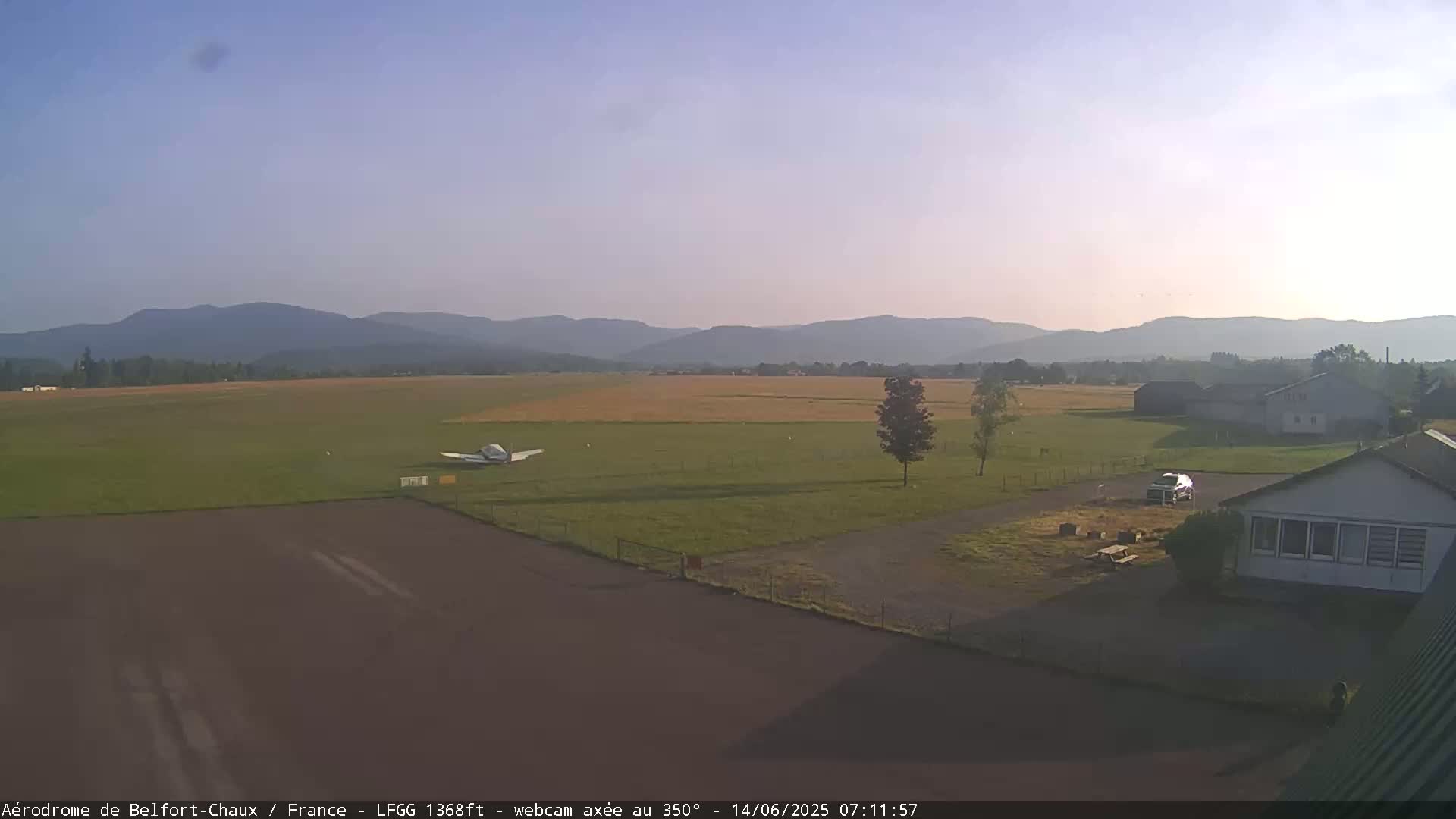 Belfort Chaux Airport ( LFGG ) Live Cam - Belfort, Territoire de Belfort, Bourgogne-Franche-Comte, France