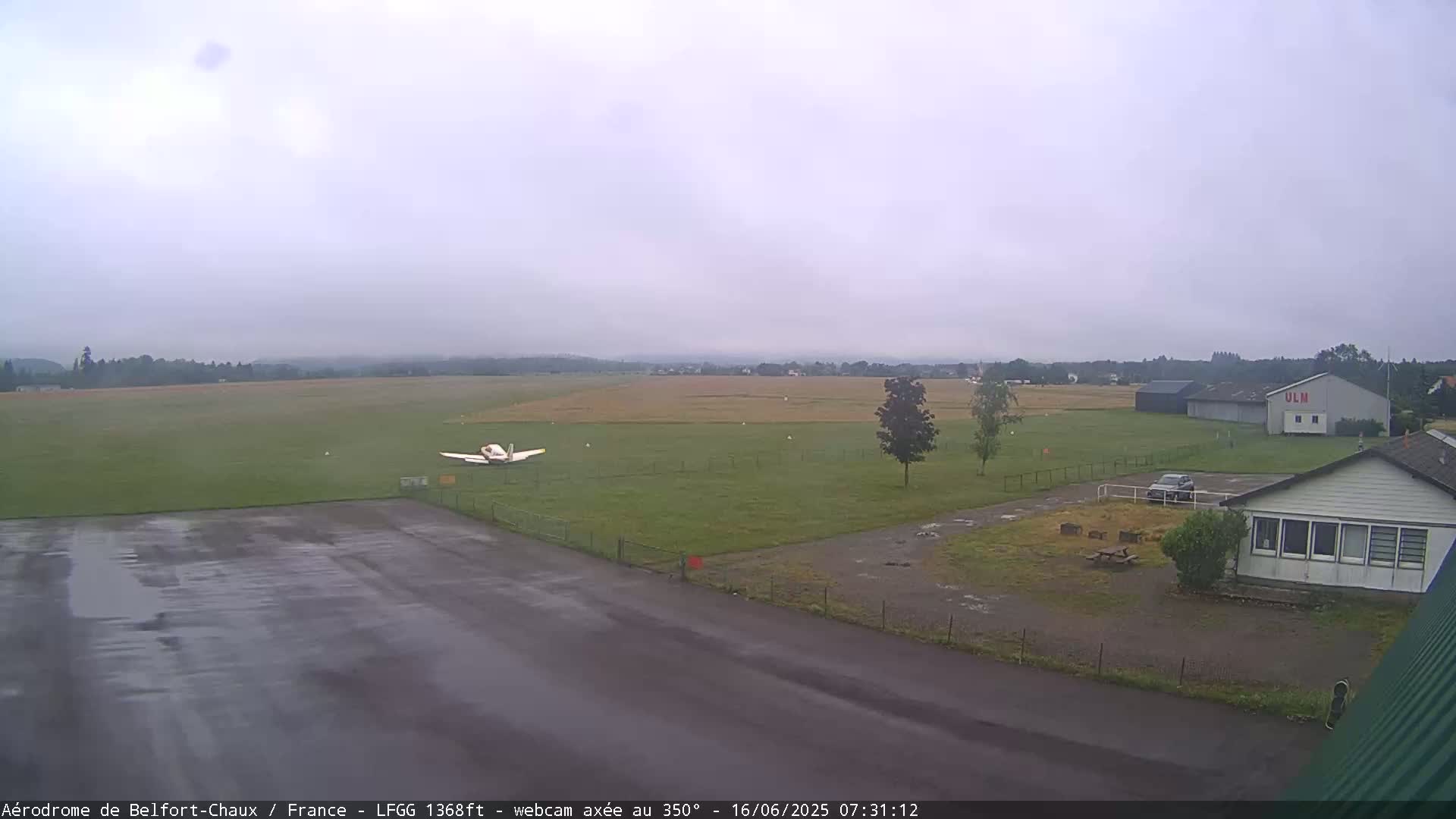 Belfort Chaux Airport Live Cam LFGG - Belfort, Territoire de Belfort, Bourgogne-Franche-Comte, France