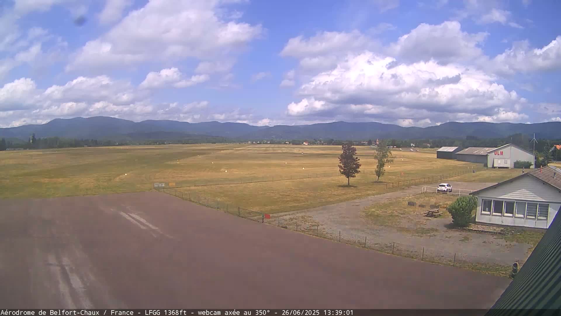 Belfort Chaux Airport Live Cam LFGG - Belfort, Territoire de Belfort, Bourgogne-Franche-Comte, France