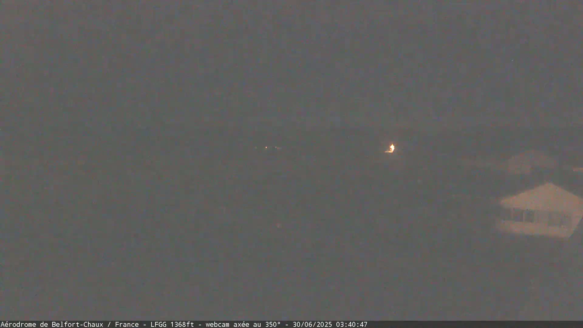 Belfort Chaux Airport Live Cam LFGG - Belfort, Territoire de Belfort, Bourgogne-Franche-Comte, France