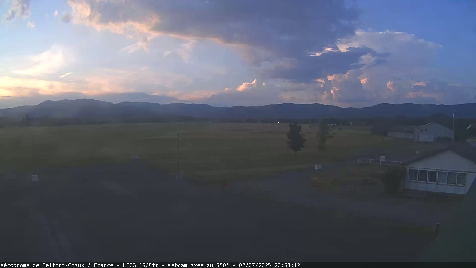 Belfort Chaux Airport Live Cam LFGG - Belfort, Territoire de Belfort, Bourgogne-Franche-Comte, France