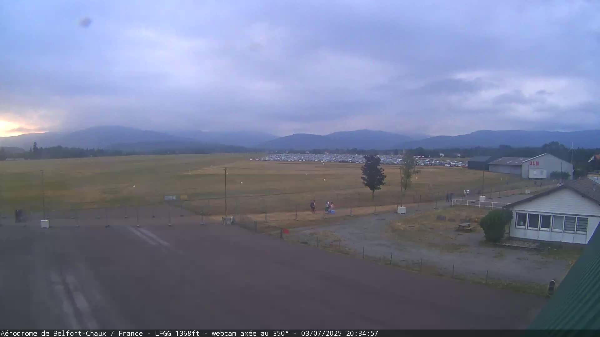 Belfort Chaux Airport Live Cam LFGG - Belfort, Territoire de Belfort, Bourgogne-Franche-Comte, France