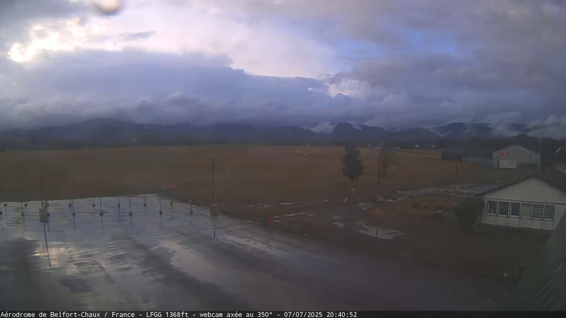 Belfort Chaux Airport Live Cam LFGG - Belfort, Territoire de Belfort, Bourgogne-Franche-Comte, France