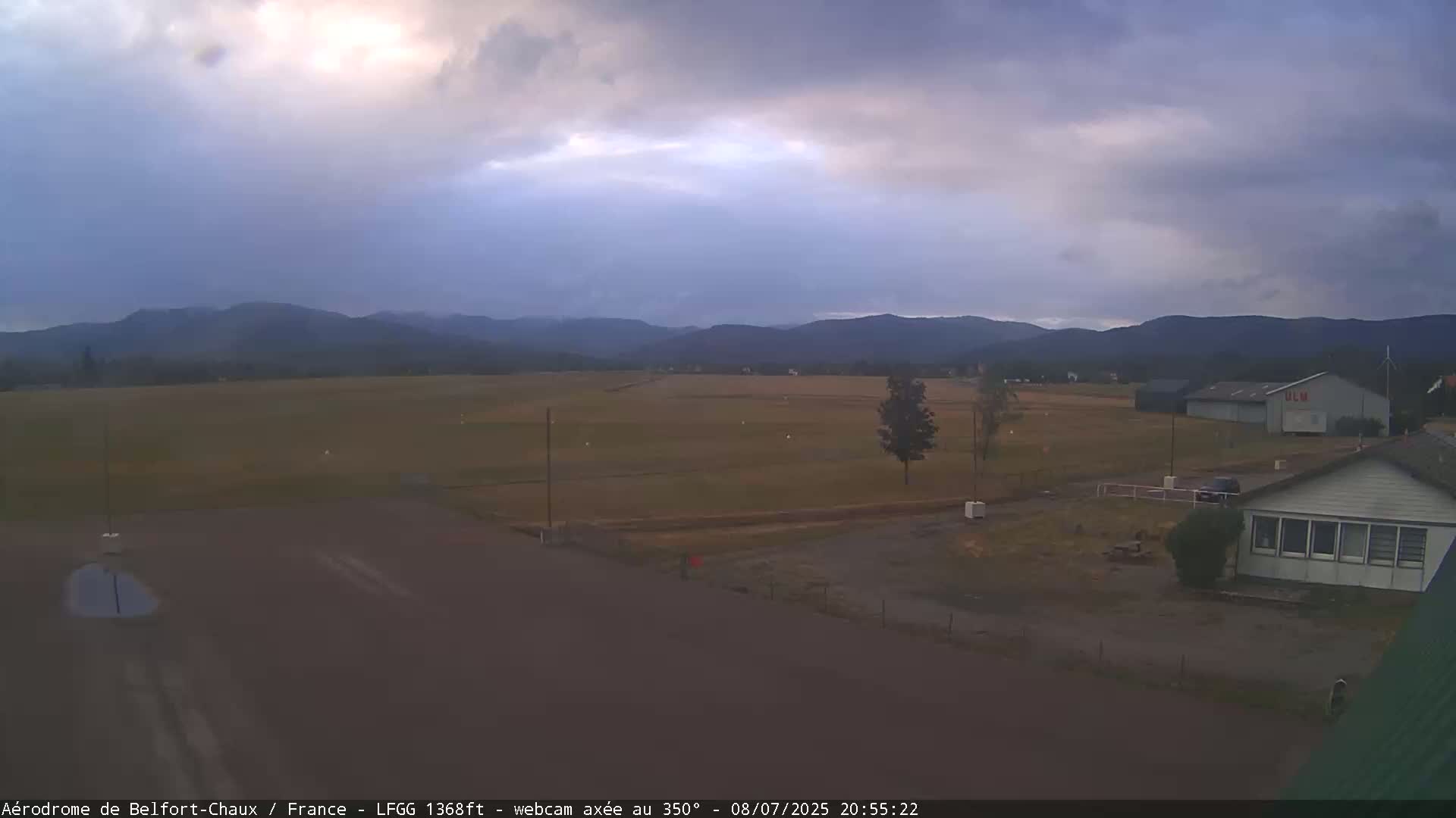 Belfort Chaux Airport Live Cam LFGG - Belfort, Territoire de Belfort, Bourgogne-Franche-Comte, France
