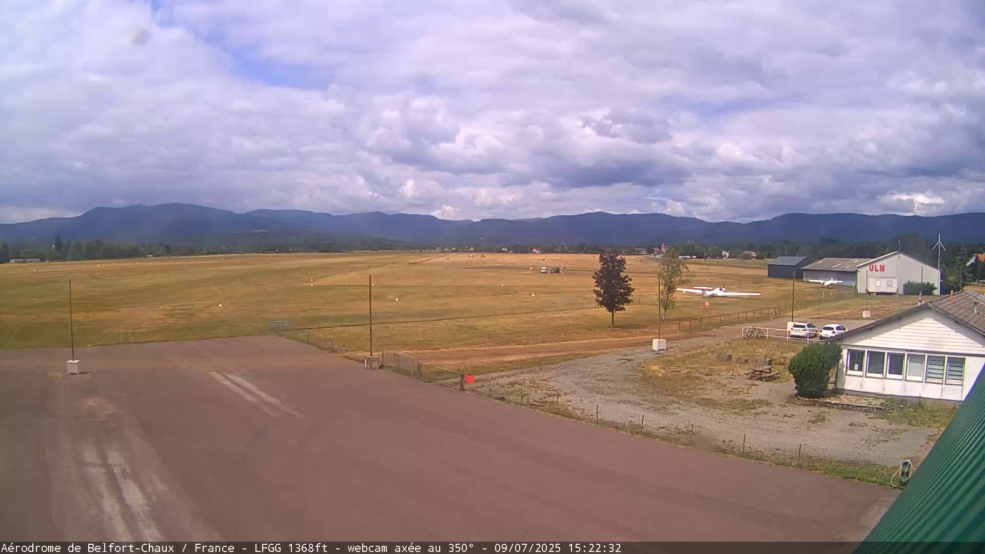 Belfort Chaux Airport Live Cam LFGG - Belfort, Territoire de Belfort, Bourgogne-Franche-Comte, France