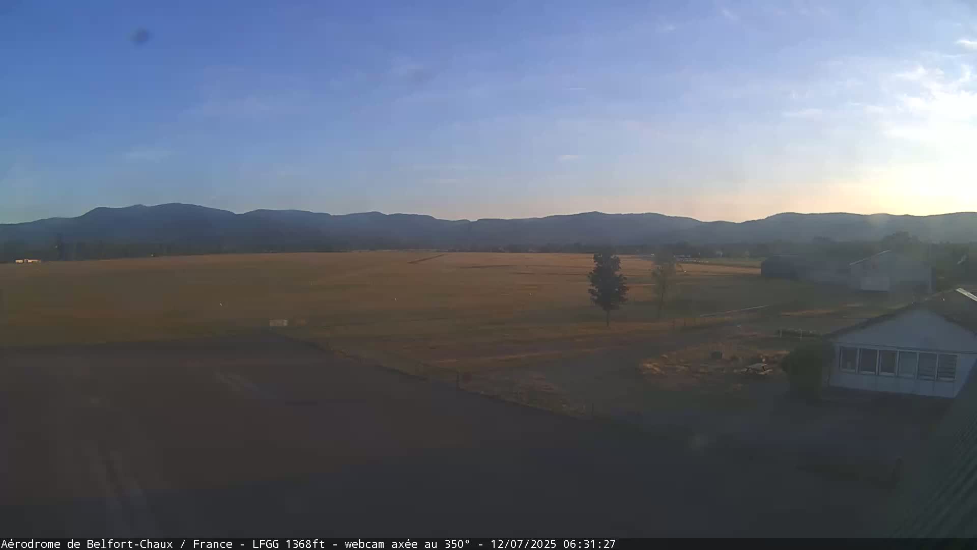 Belfort Chaux Airport Live Cam LFGG - Belfort, Territoire de Belfort, Bourgogne-Franche-Comte, France