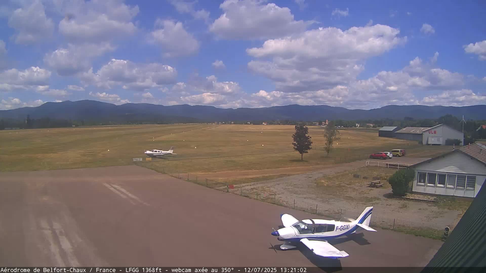 Belfort Chaux Airport Live Cam LFGG - Belfort, Territoire de Belfort, Bourgogne-Franche-Comte, France