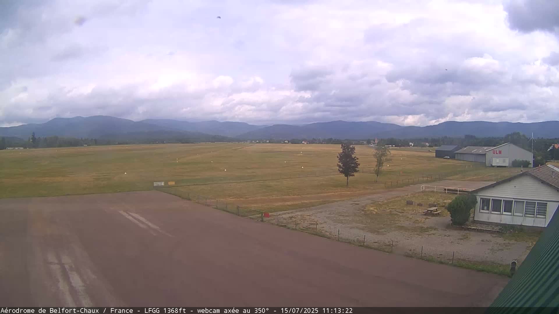 Belfort Chaux Airport Live Cam LFGG - Belfort, Territoire de Belfort, Bourgogne-Franche-Comte, France