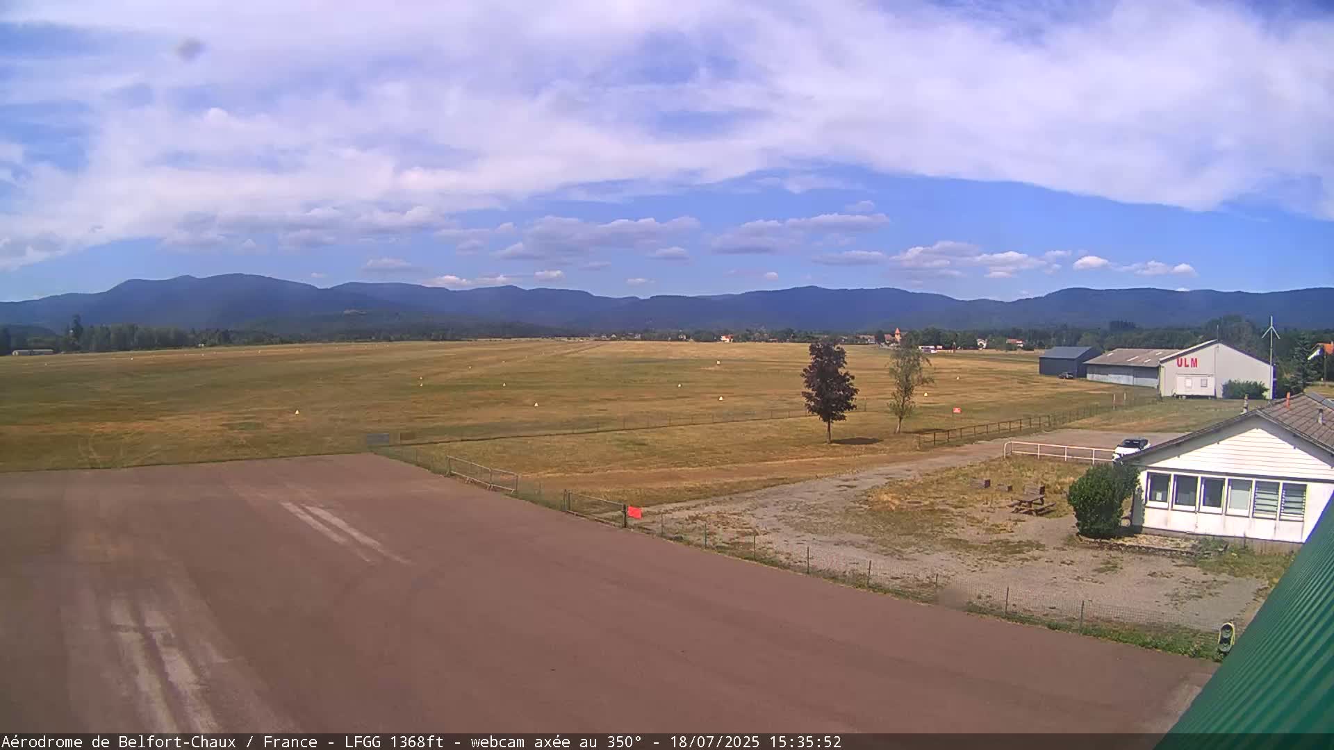 Belfort Chaux Airport Live Cam LFGG - Belfort, Territoire de Belfort, Bourgogne-Franche-Comte, France