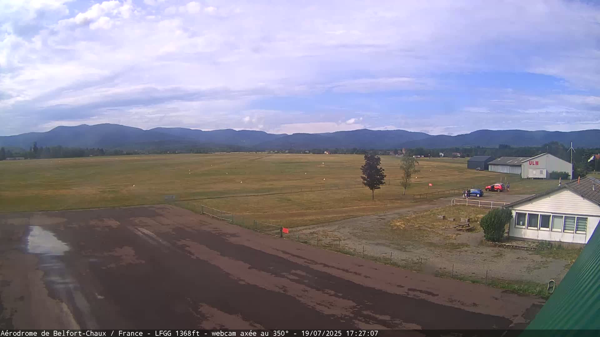 Belfort Chaux Airport Live Cam LFGG - Belfort, Territoire de Belfort, Bourgogne-Franche-Comte, France