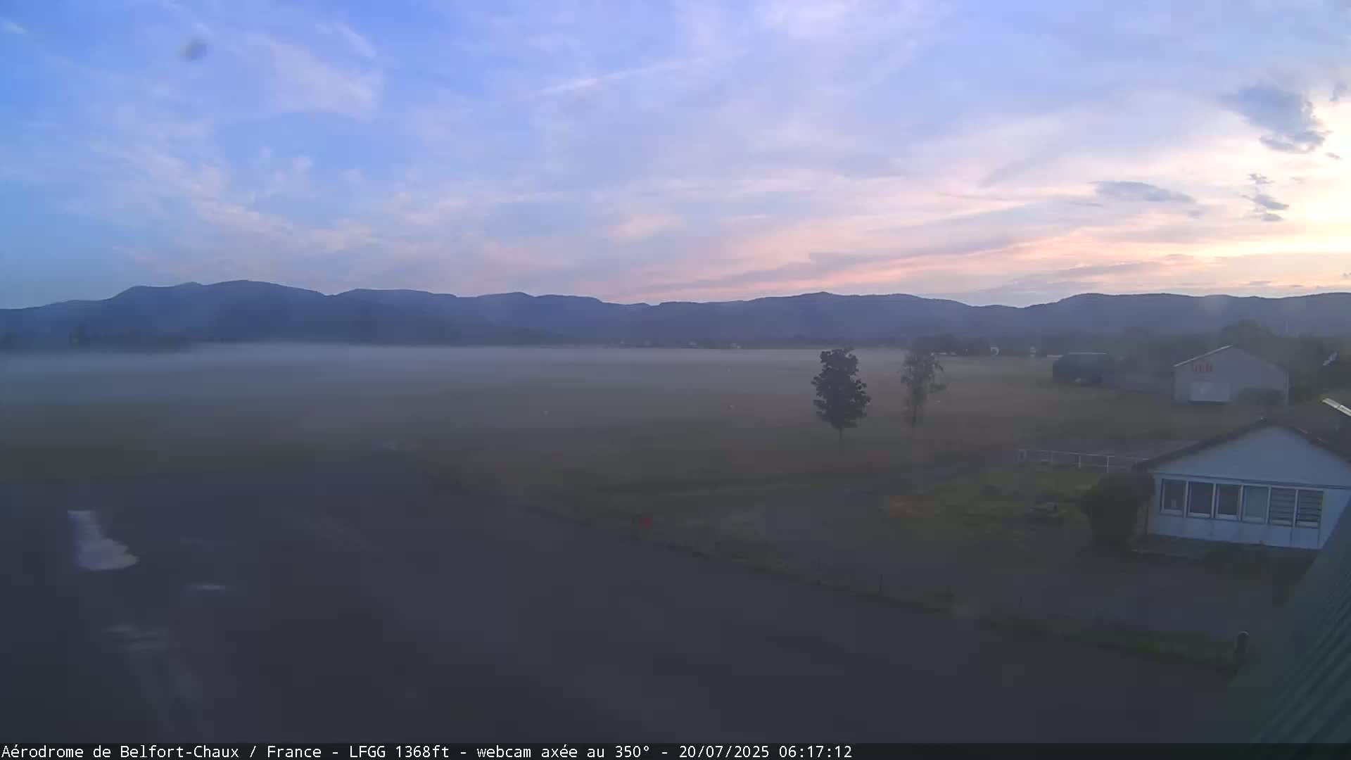 Belfort Chaux Airport Live Cam LFGG - Belfort, Territoire de Belfort, Bourgogne-Franche-Comte, France