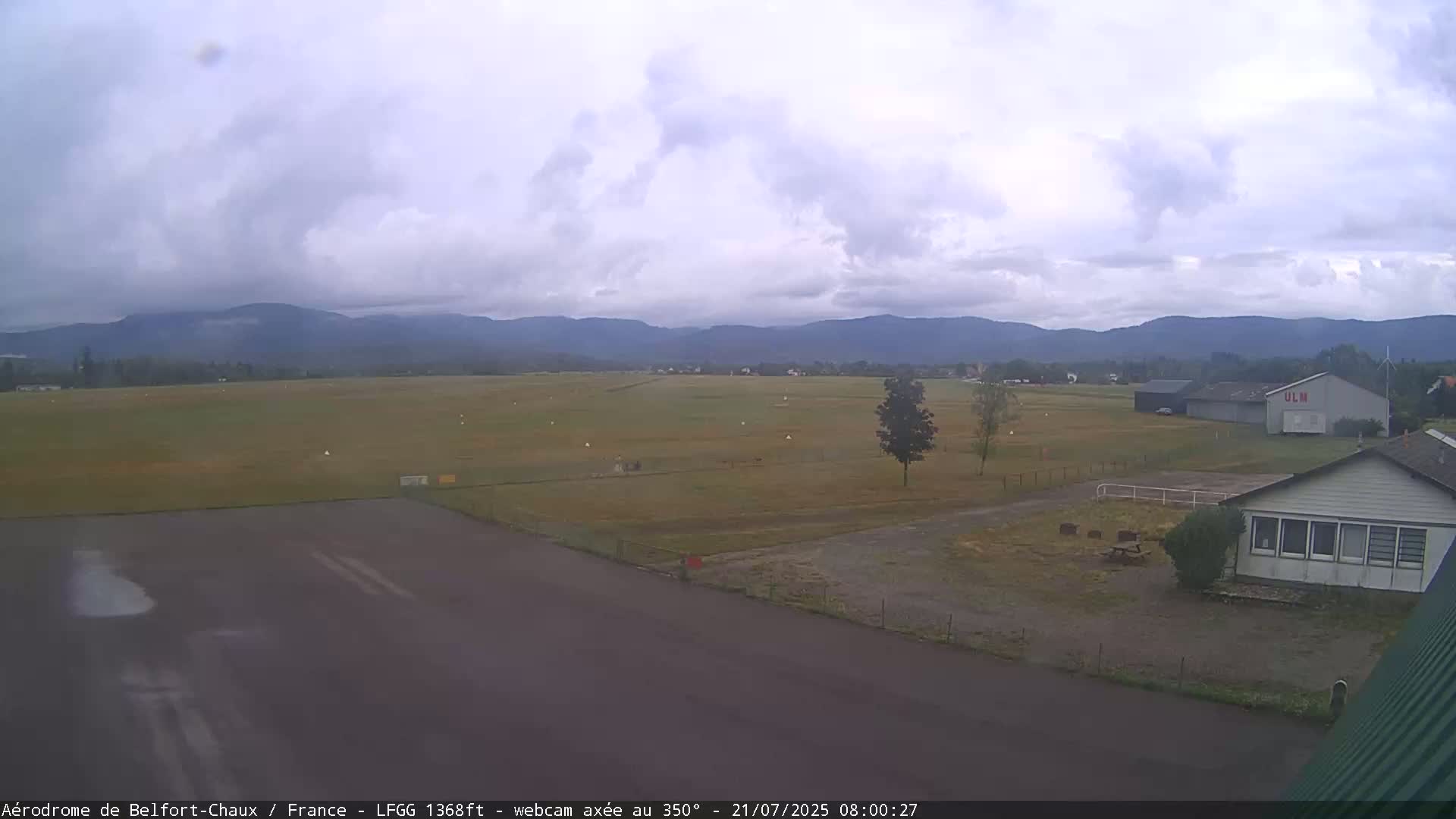 Belfort Chaux Airport Live Cam LFGG - Belfort, Territoire de Belfort, Bourgogne-Franche-Comte, France