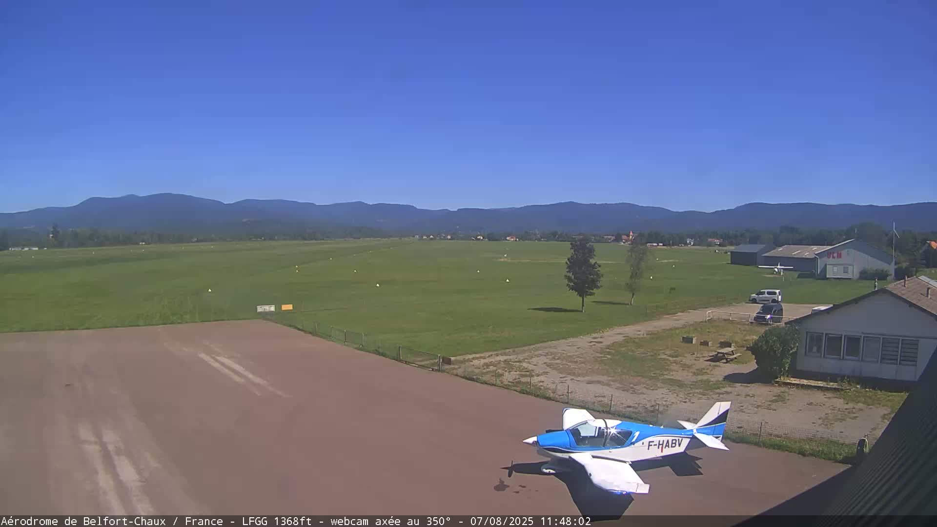 Belfort Chaux Airport Live Cam LFGG - Belfort, Territoire de Belfort, Bourgogne-Franche-Comte, France