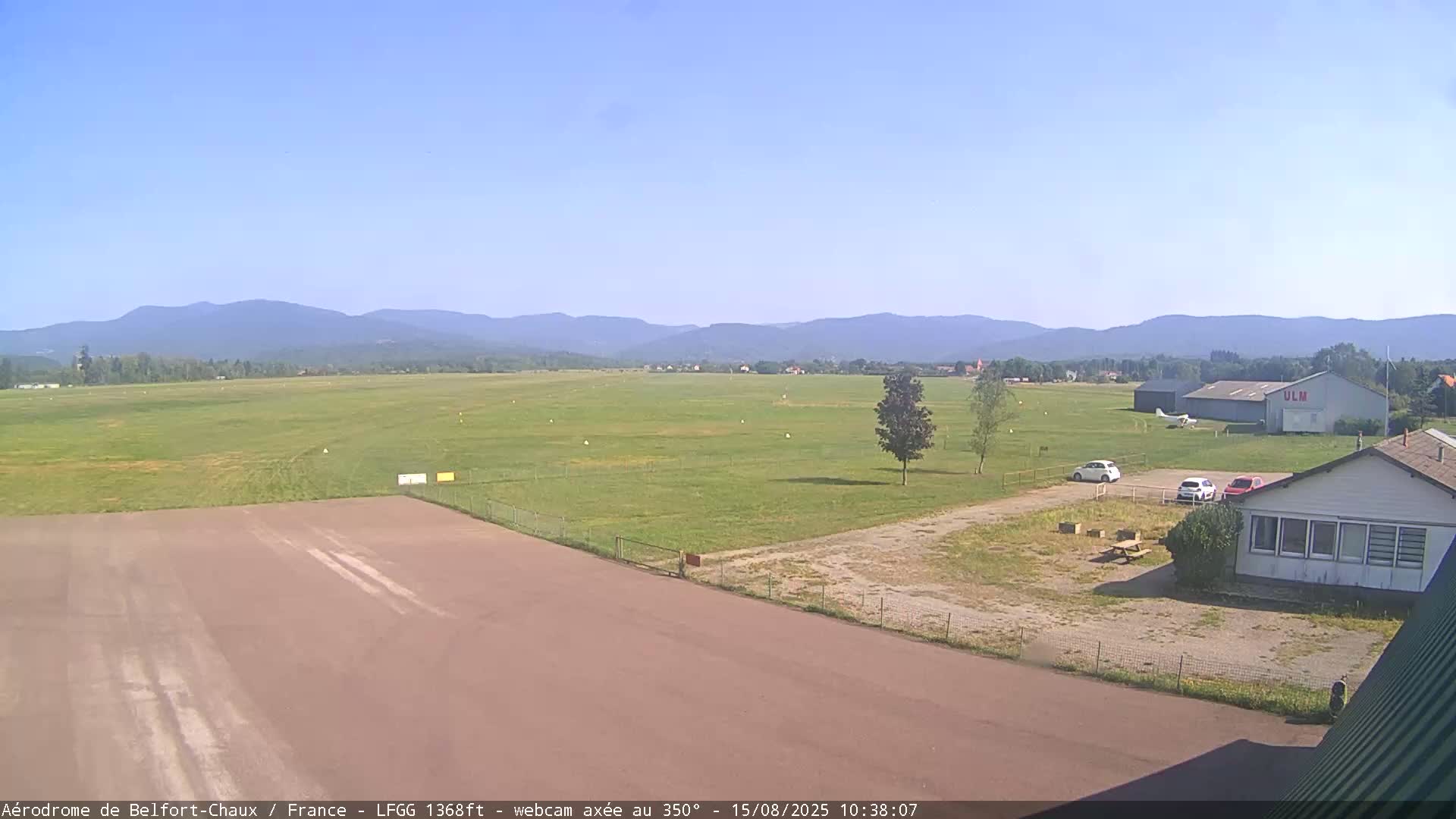 Belfort Chaux Airport Live Cam LFGG - Belfort, Territoire de Belfort, Bourgogne-Franche-Comte, France